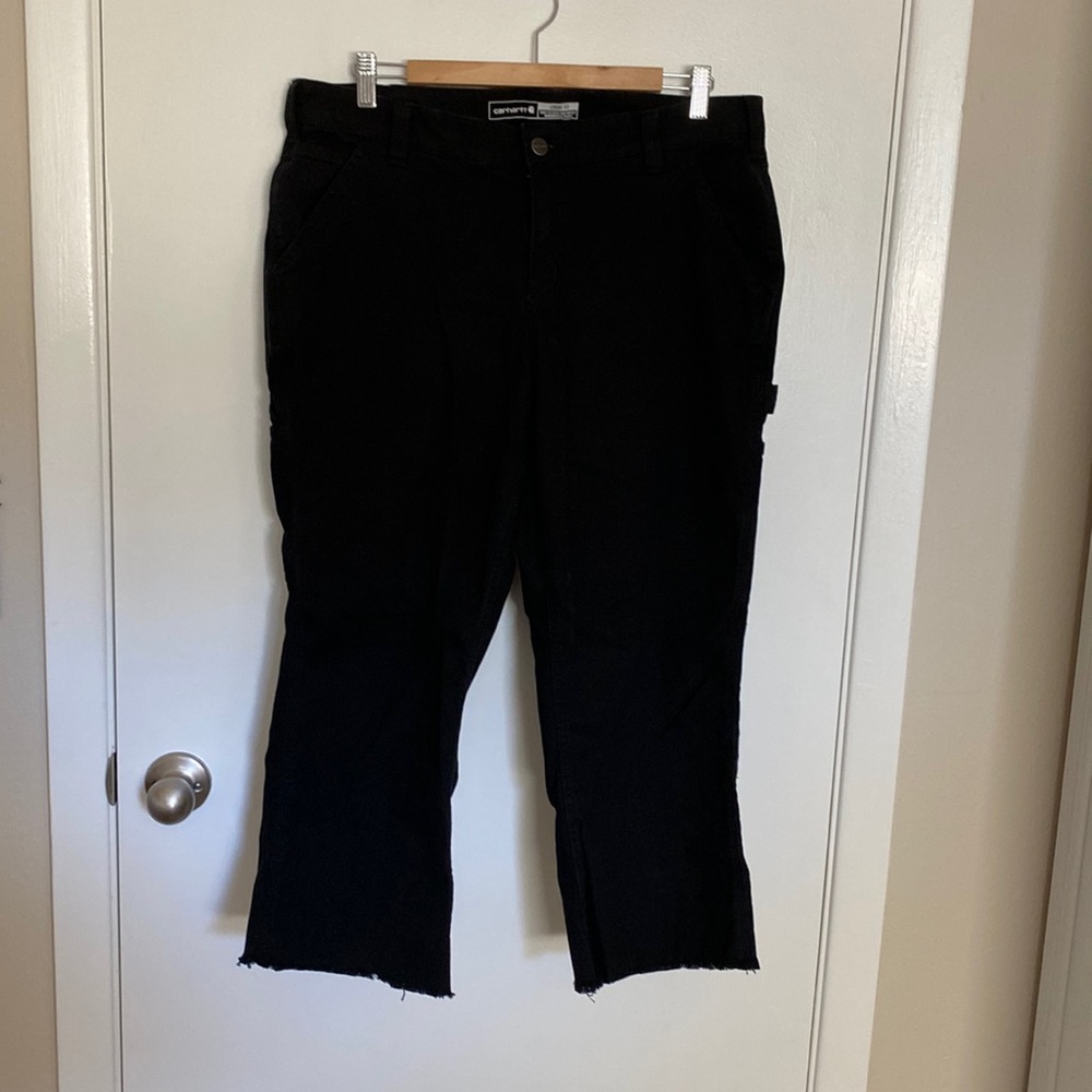 Carhartt women’s wide legged hand cropped pants size 14 Black